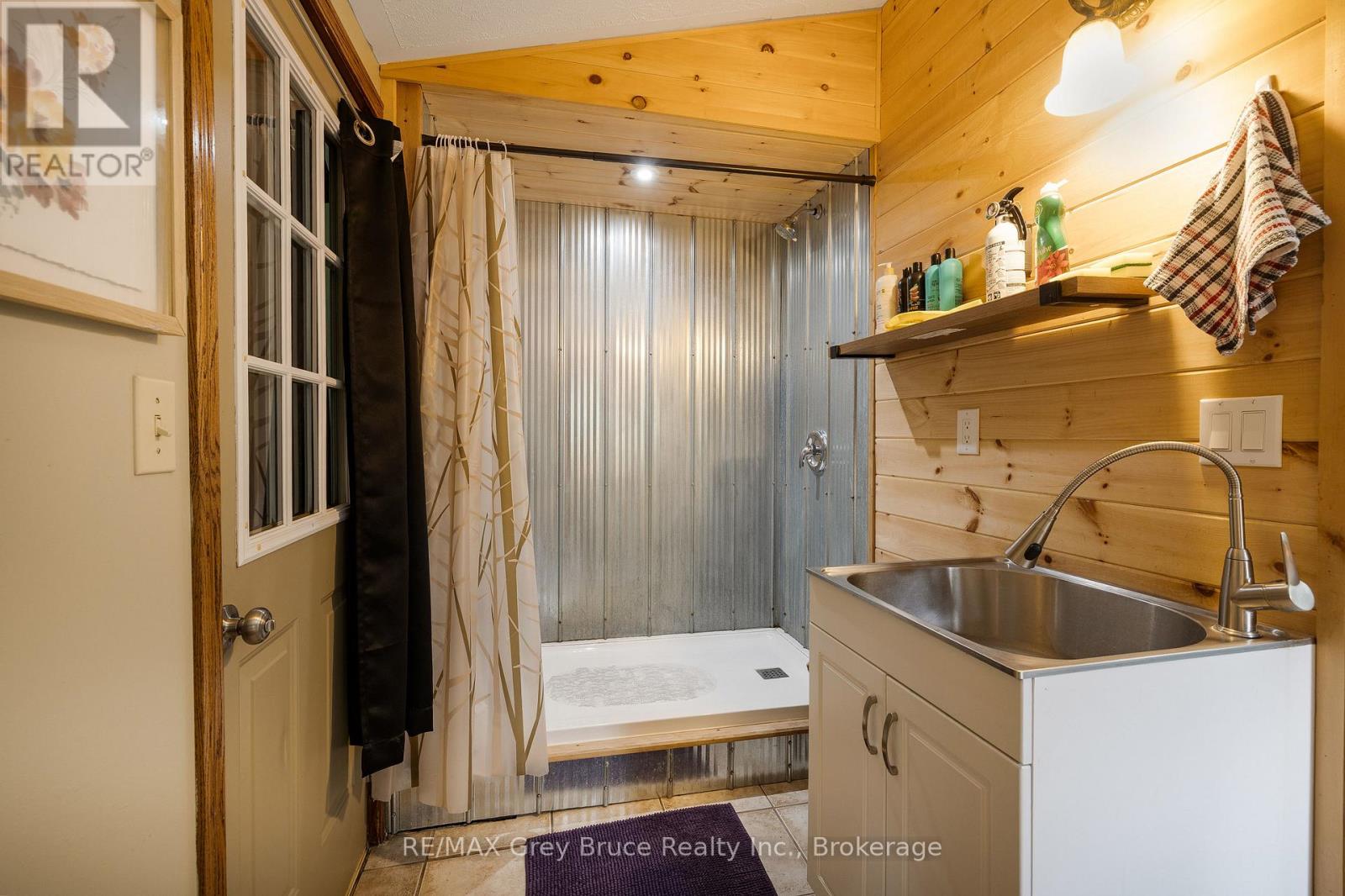 7011 Highway 6, Northern Bruce Peninsula, Ontario  N0H 2R0 - Photo 29 - X12413523