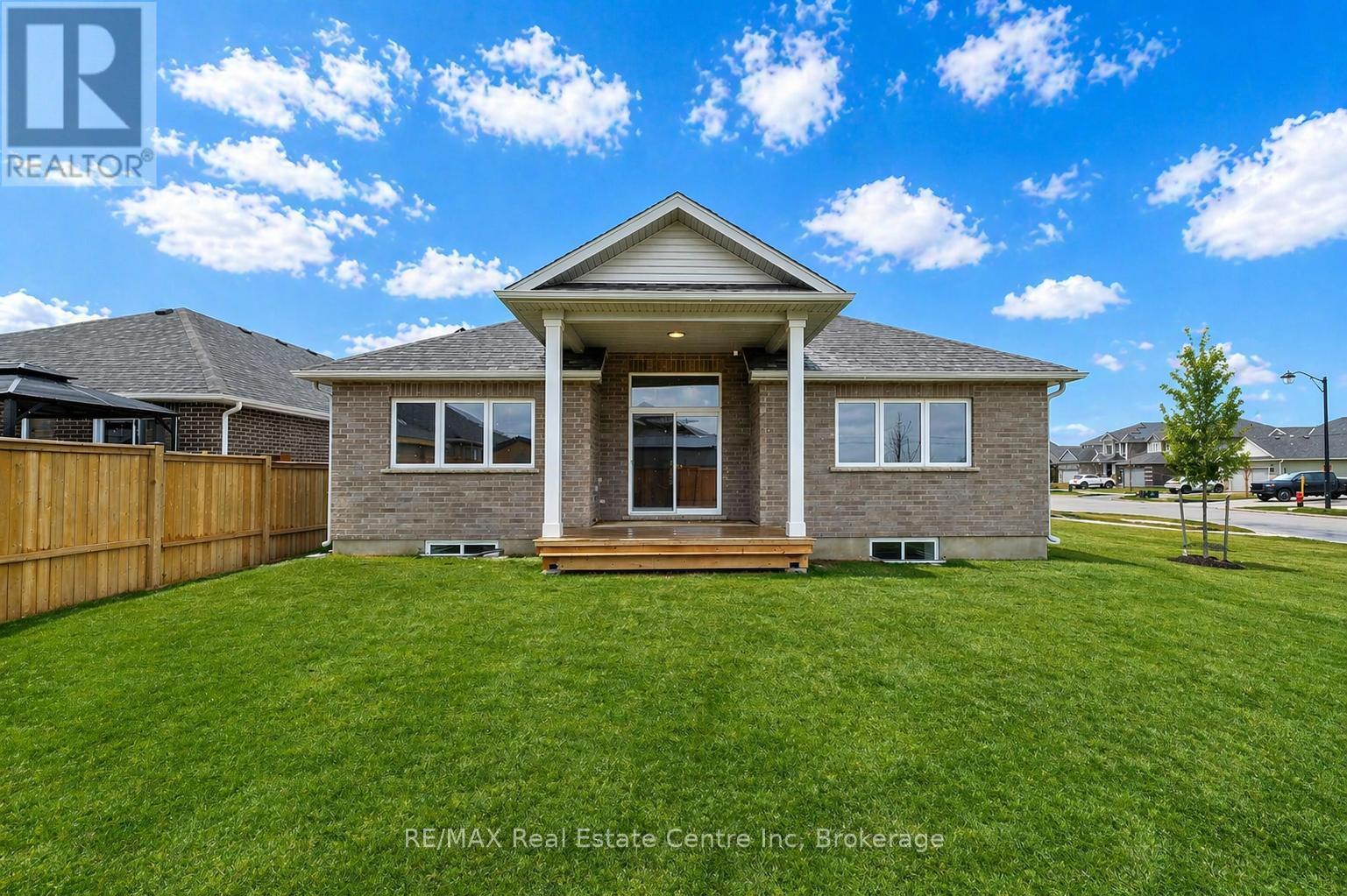 130 Stephenson Way, Minto, Ontario  N0G 2P0 - Photo 34 - X12438262