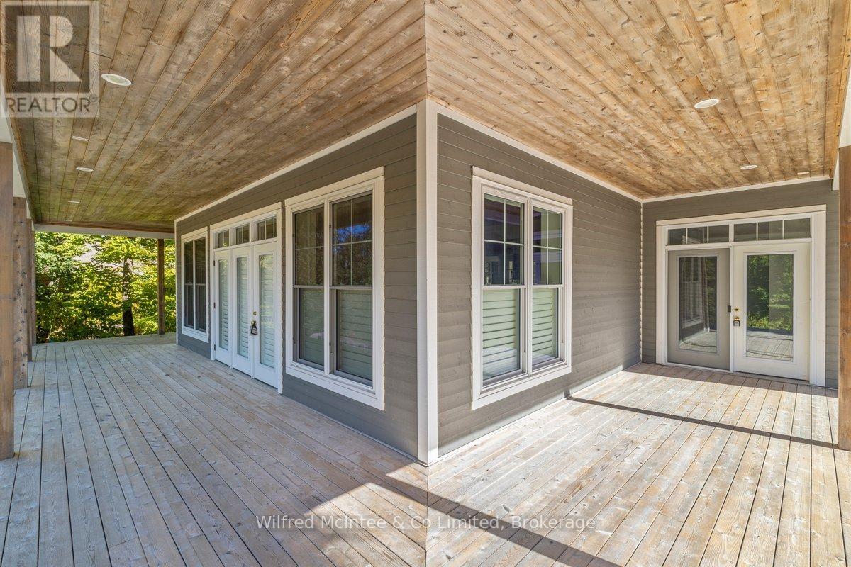 545 Eckford Avenue, Saugeen Shores, Ontario  N0H 2L0 - Photo 26 - X12439248