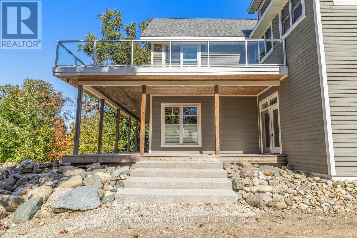 545 Eckford Avenue, Saugeen Shores, Ontario  N0H 2L0 - Photo 5 - X12439248