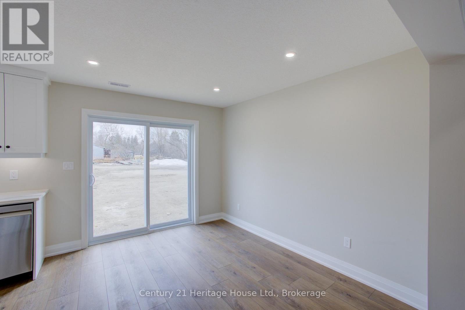 4 - 229 Bruce Street S, West Grey, Ontario  N0G 1R0 - Photo 11 - X12468225