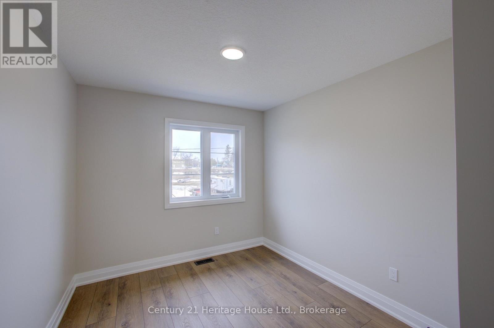4 - 229 Bruce Street S, West Grey, Ontario  N0G 1R0 - Photo 25 - X12468225