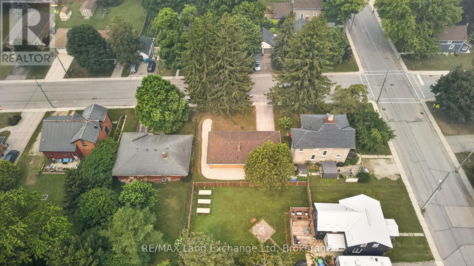 161 Catherine Street, North Huron, Ontario  N0G 2W0 - Photo 33 - X12483476