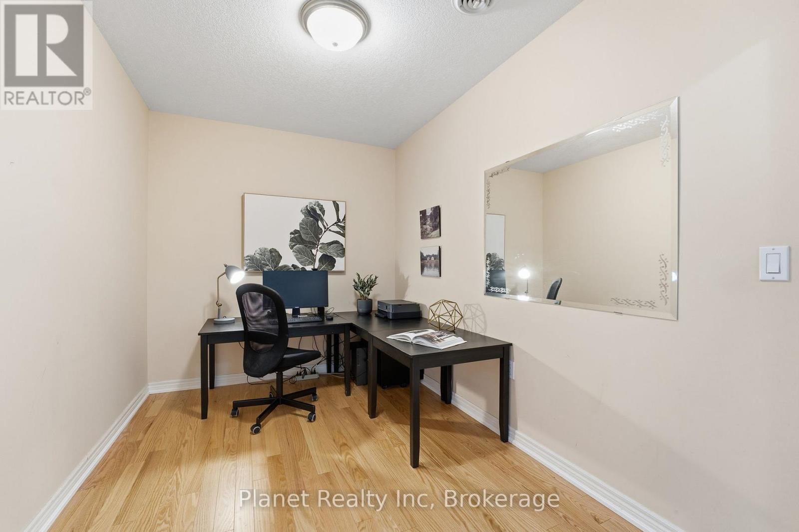 301 - 65 Bayberry Drive, Guelph, Ontario  N1G 5K8 - Photo 6 - X12567296