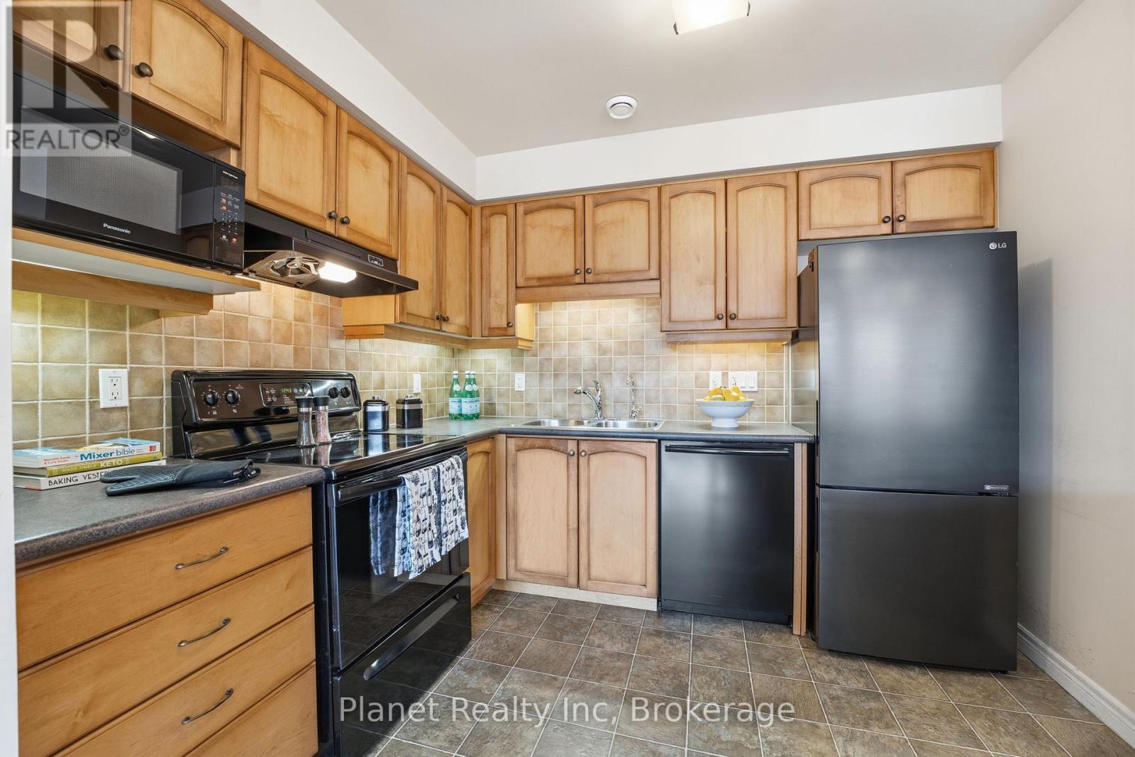 301 - 65 Bayberry Drive, Guelph, Ontario  N1G 5K8 - Photo 9 - X12567296