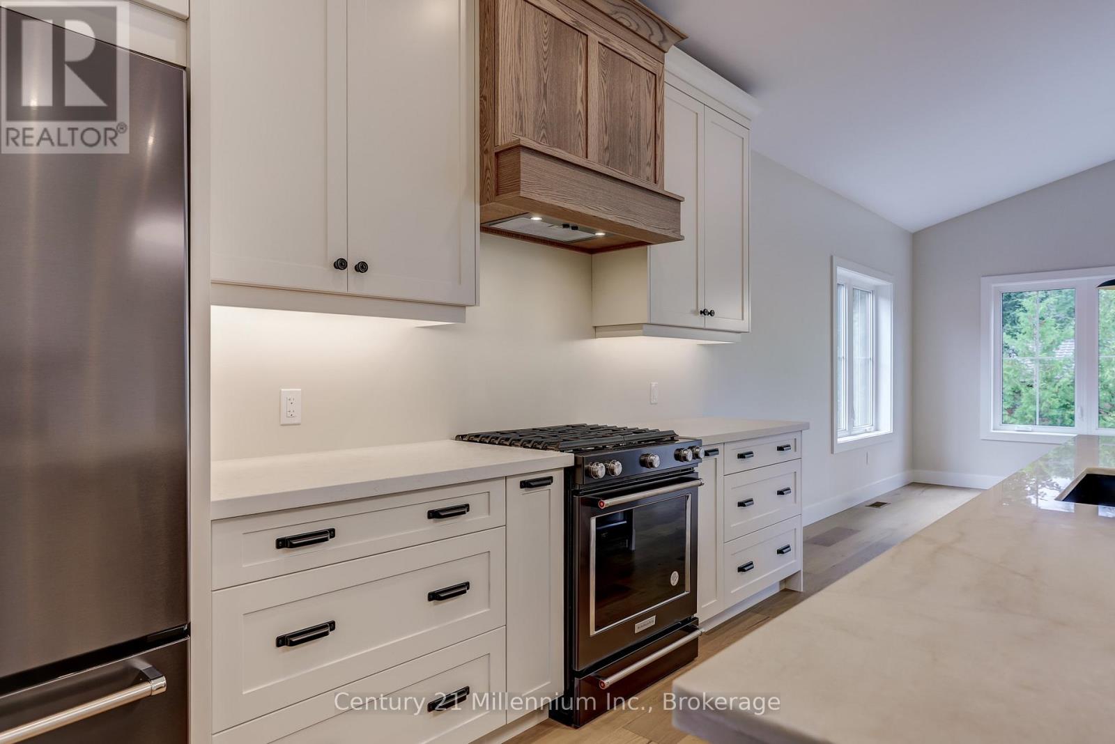 15 Grenville Street N, Saugeen Shores, Ontario  N0H 2L0 - Photo 22 - X12568882