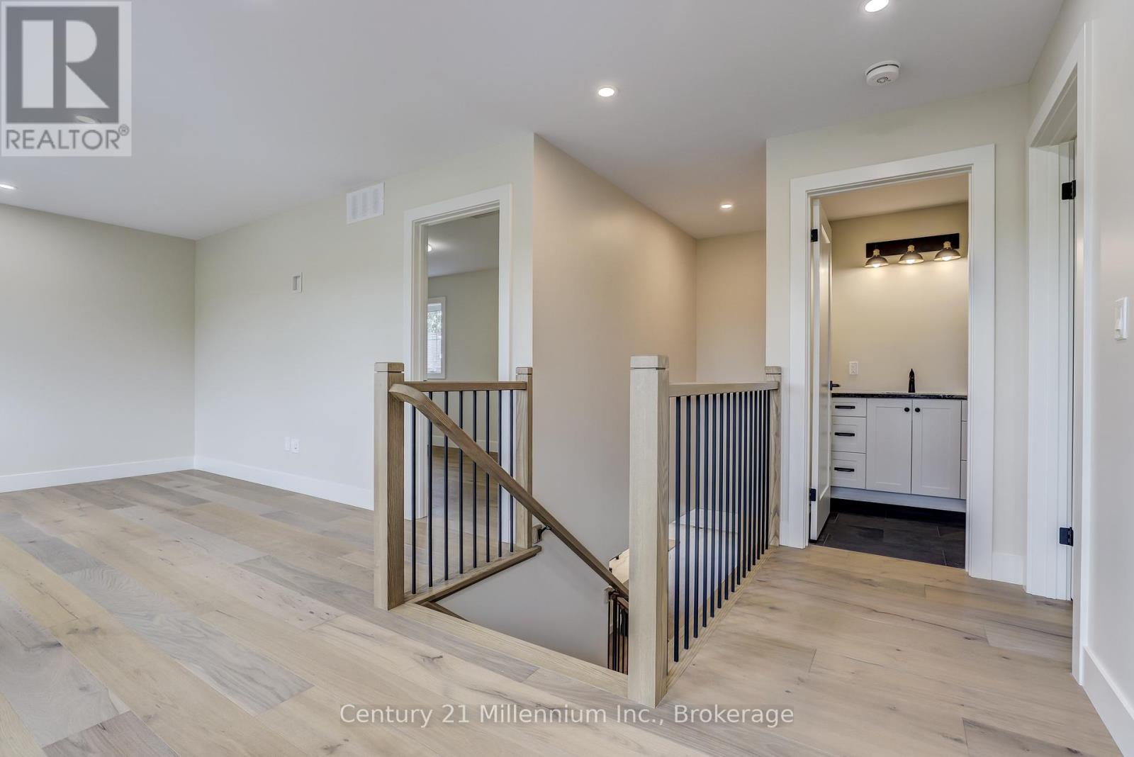 15 Grenville Street N, Saugeen Shores, Ontario  N0H 2L0 - Photo 40 - X12568882