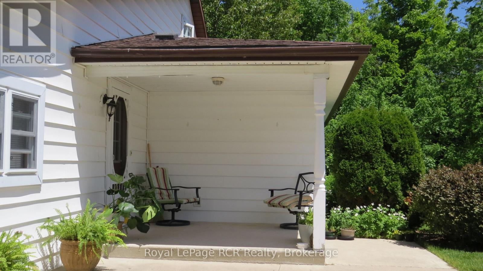 164 Edward Street, Saugeen Shores, Ontario  N0H 2L0 - Photo 11 - X12603674