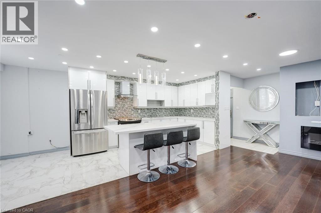 10 Edgecliff Golfway Unit# 206, North York, Ontario  M3C 3A3 - Photo 12 - 40776261