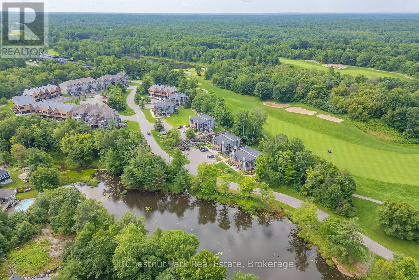 10 Carrick Trail, Gravenhurst, Ontario  P1P 0A6 - Photo 3 - X12616596