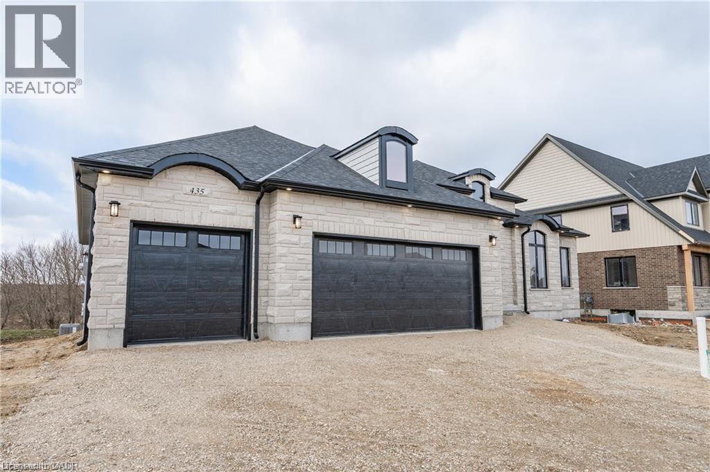 1050 Walton Avenue, North Perth, Ontario  N4W 3S2 - Photo 4 - 40793434