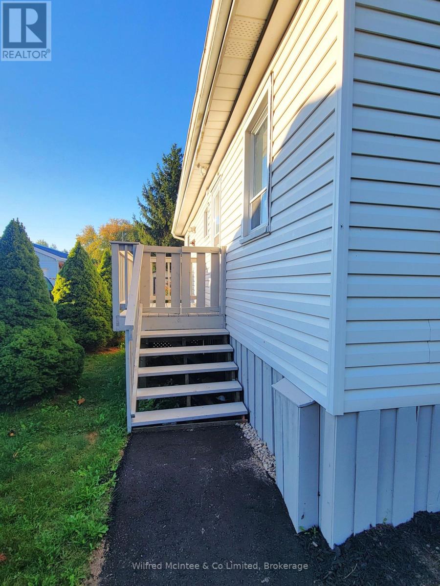 104 Meadows Drive, West Grey, Ontario  N4N 3B8 - Photo 19 - X12629602