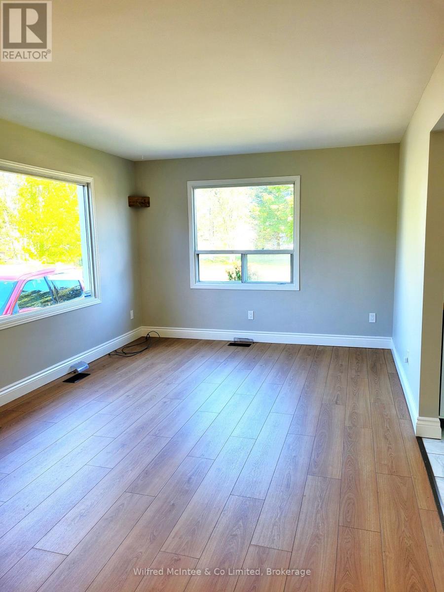 104 Meadows Drive, West Grey, Ontario  N4N 3B8 - Photo 3 - X12629602