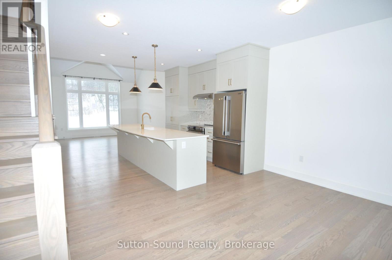 306 Sandpiper Lane, Georgian Bluffs, Ontario  N0H 1S0 - Photo 16 - X12629892
