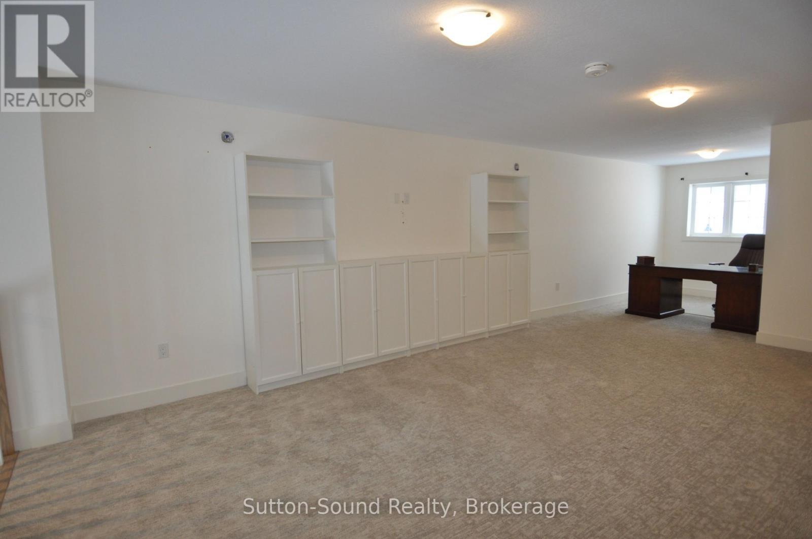 306 Sandpiper Lane, Georgian Bluffs, Ontario  N0H 1S0 - Photo 24 - X12629892
