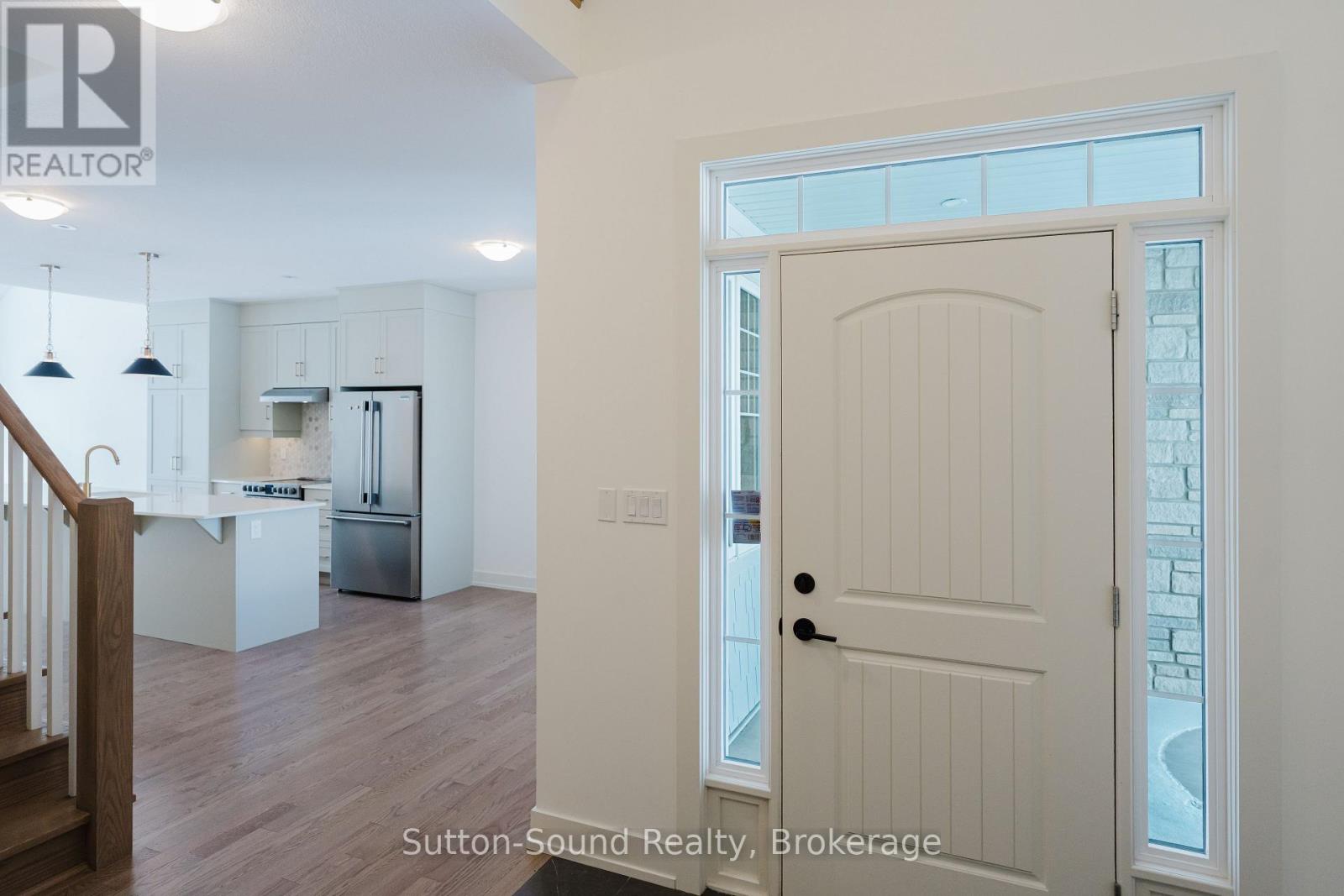 306 Sandpiper Lane, Georgian Bluffs, Ontario  N0H 1S0 - Photo 3 - X12629892