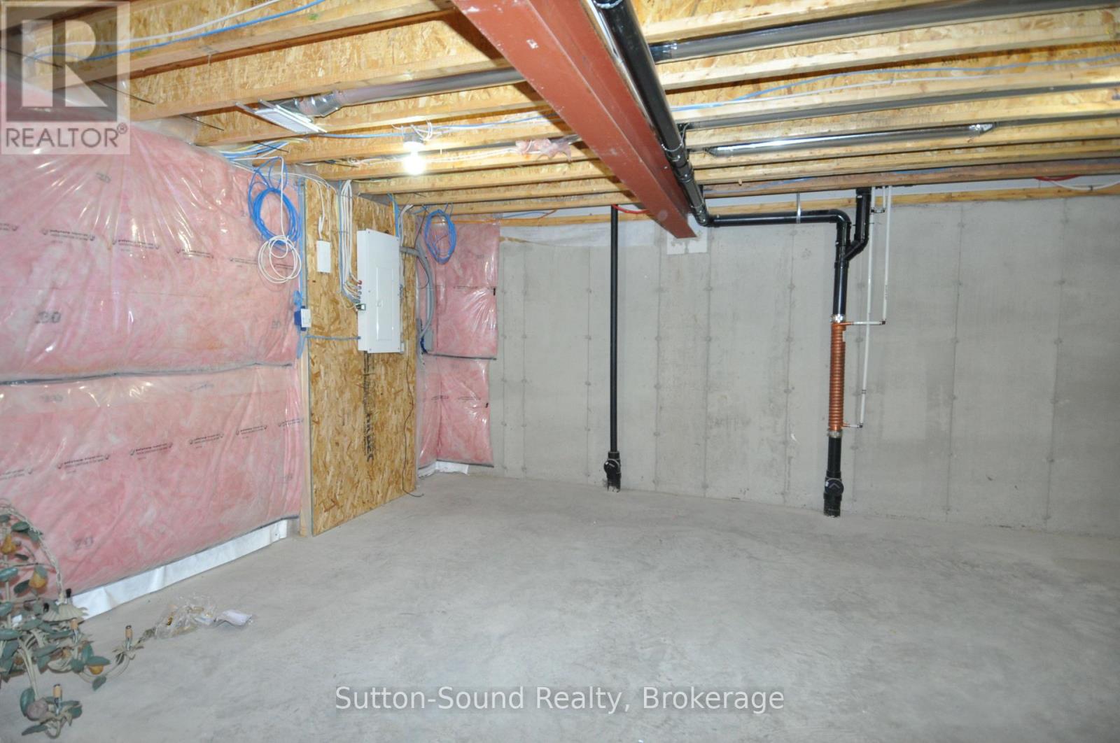 306 Sandpiper Lane, Georgian Bluffs, Ontario  N0H 1S0 - Photo 39 - X12629892