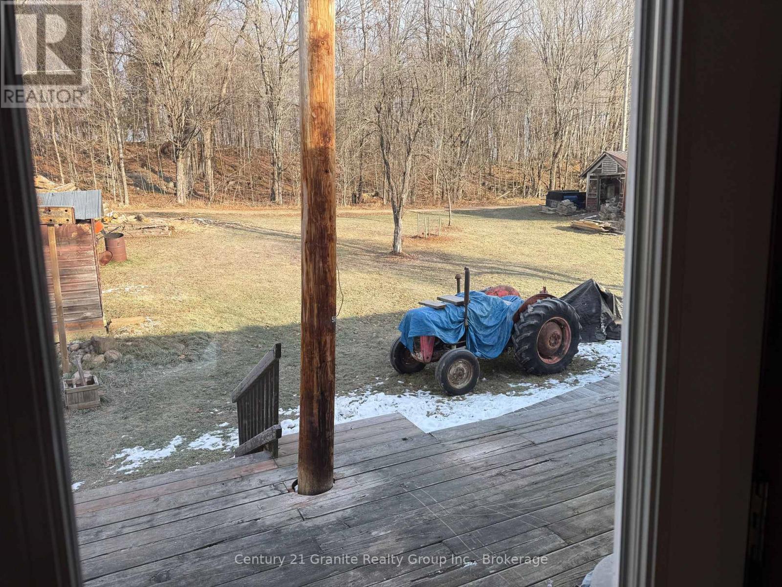 1028 Crabbe Lane, Dysart Et Al, Ontario  K0M 1S0 - Photo 11 - X12635716