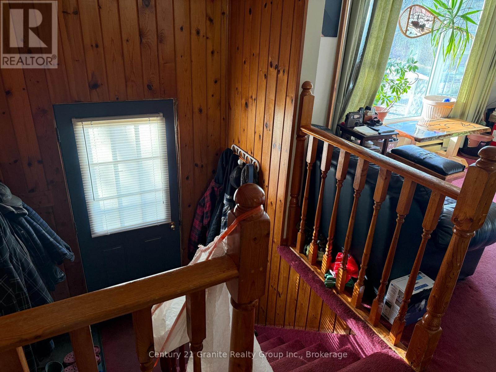1028 Crabbe Lane, Dysart Et Al, Ontario  K0M 1S0 - Photo 2 - X12635716