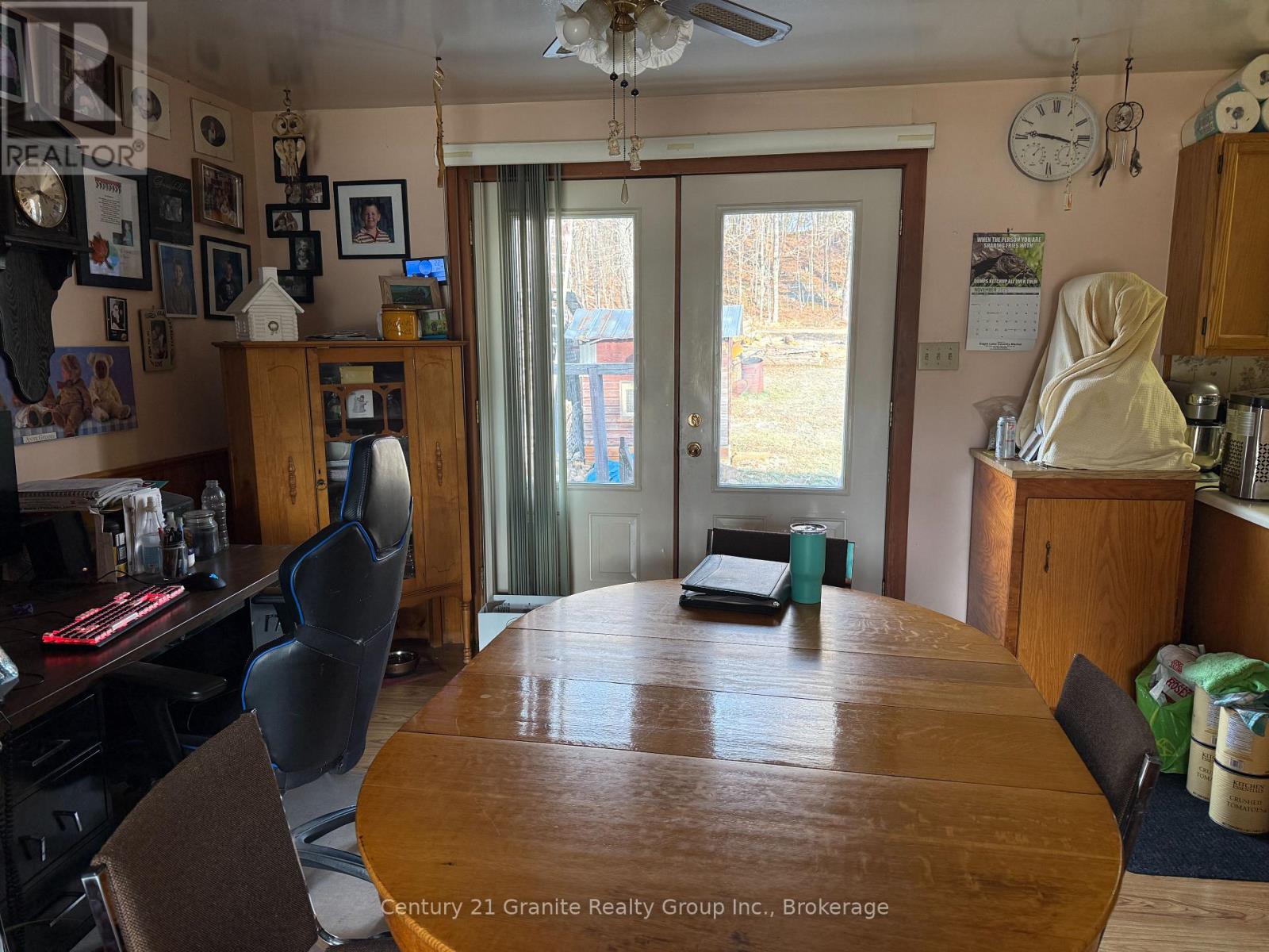 1028 Crabbe Lane, Dysart Et Al, Ontario  K0M 1S0 - Photo 5 - X12635716