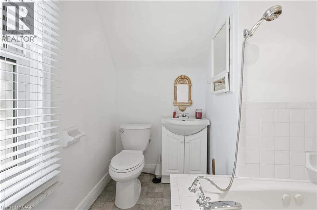 20 York Street, Welland, Ontario  L3B 4A6 - Photo 34 - 40794306