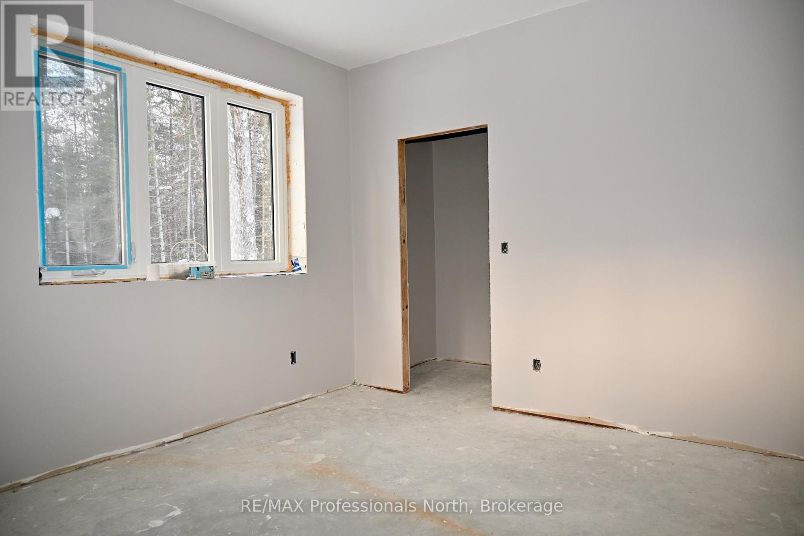 121 Loon Lake Road, Magnetawan, Ontario  P0A 1Z0 - Photo 16 - X12643326