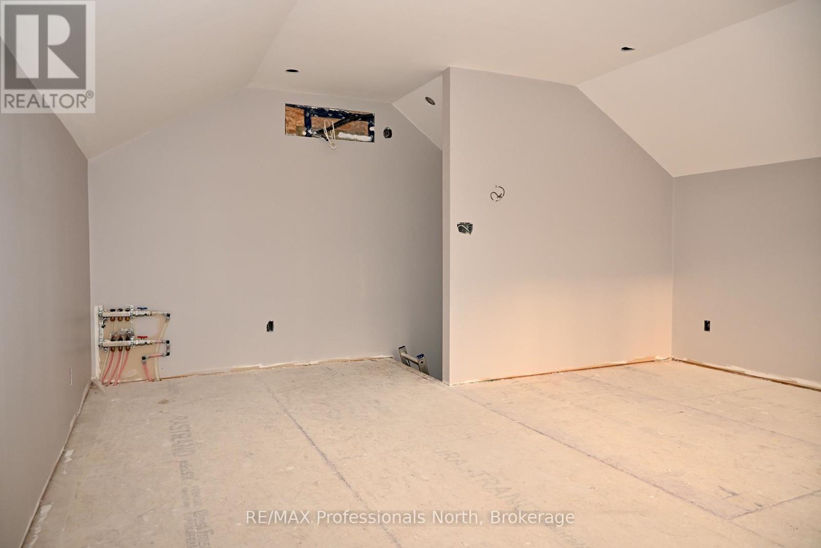 121 Loon Lake Road, Magnetawan, Ontario  P0A 1Z0 - Photo 22 - X12643326