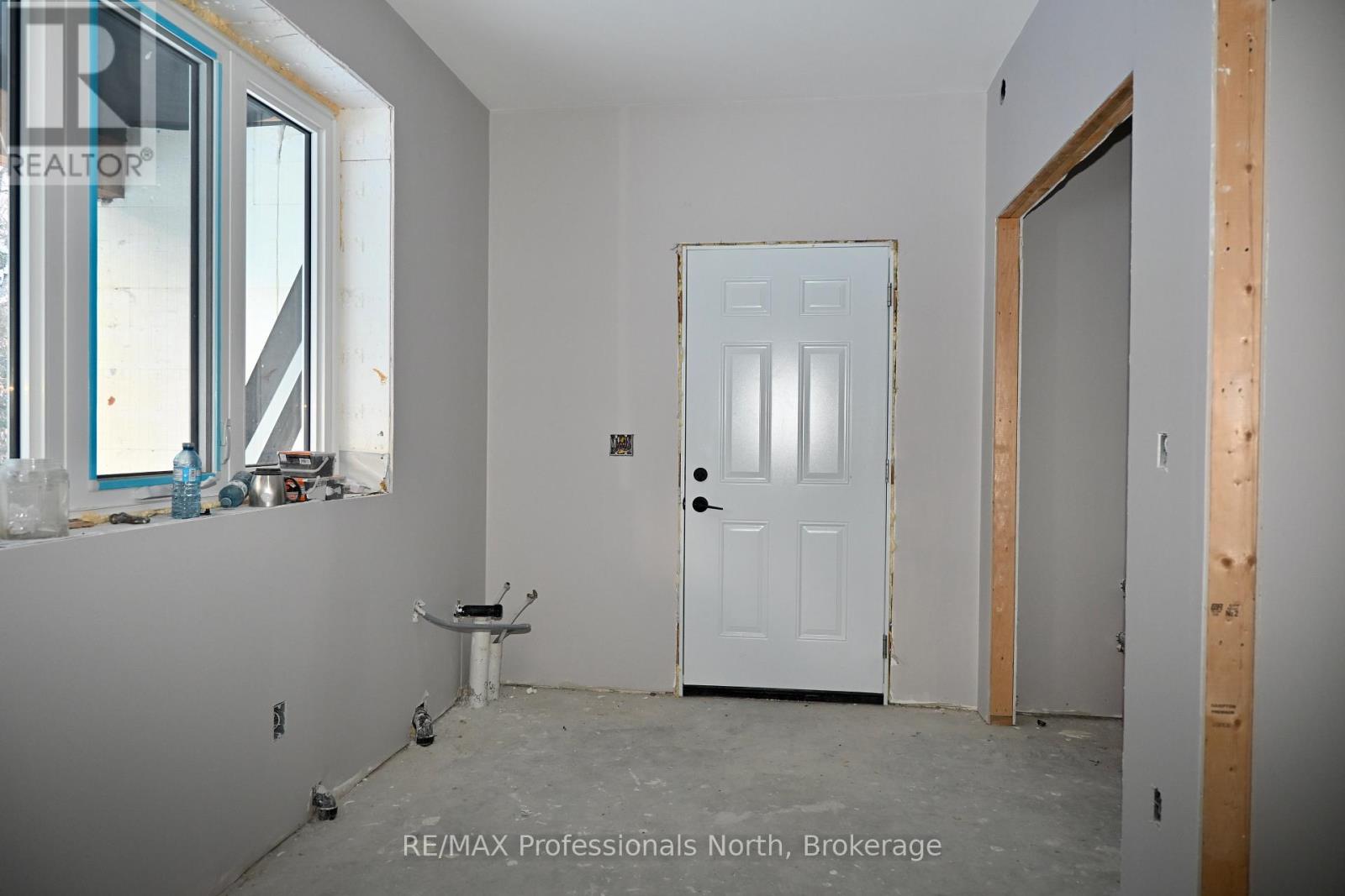 121 Loon Lake Road, Magnetawan, Ontario  P0A 1Z0 - Photo 33 - X12643326