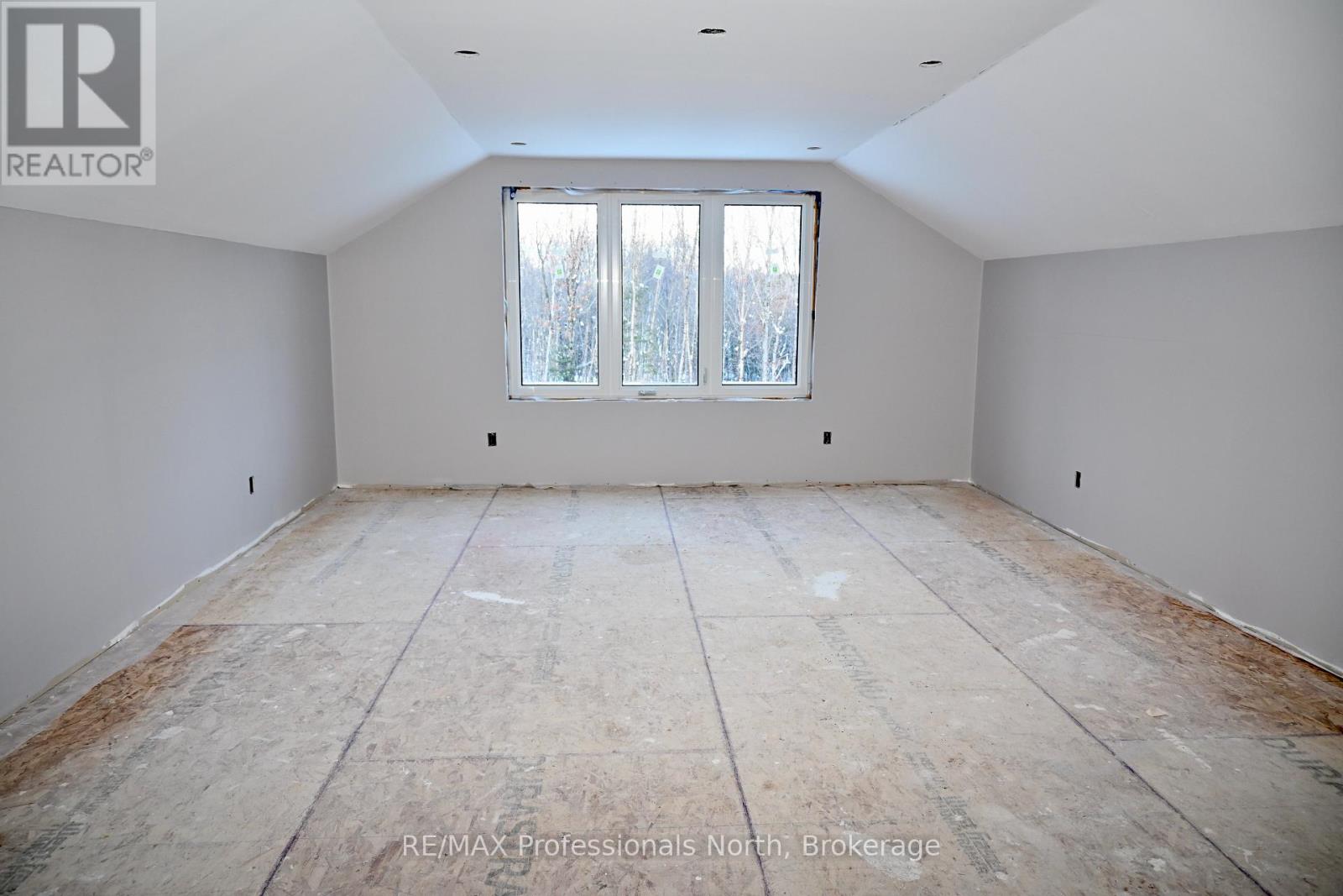 121 Loon Lake Road, Magnetawan, Ontario  P0A 1Z0 - Photo 35 - X12643326