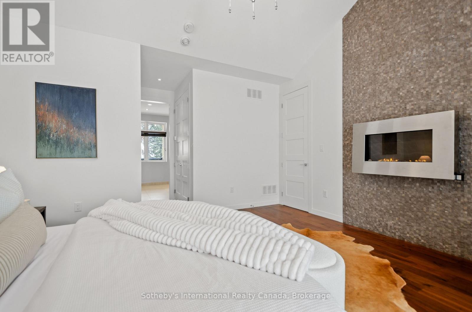 107 Maple Lane, Blue Mountains, Ontario  N0H 2E0 - Photo 17 - X12646980