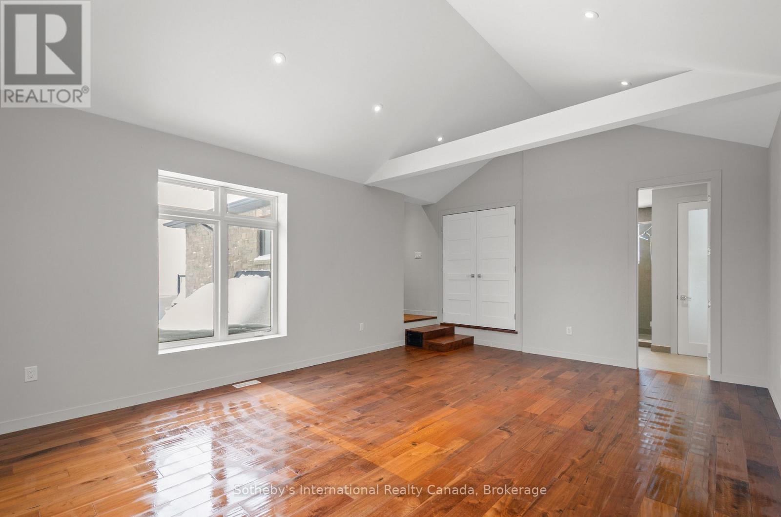 107 Maple Lane, Blue Mountains, Ontario  N0H 2E0 - Photo 44 - X12646980