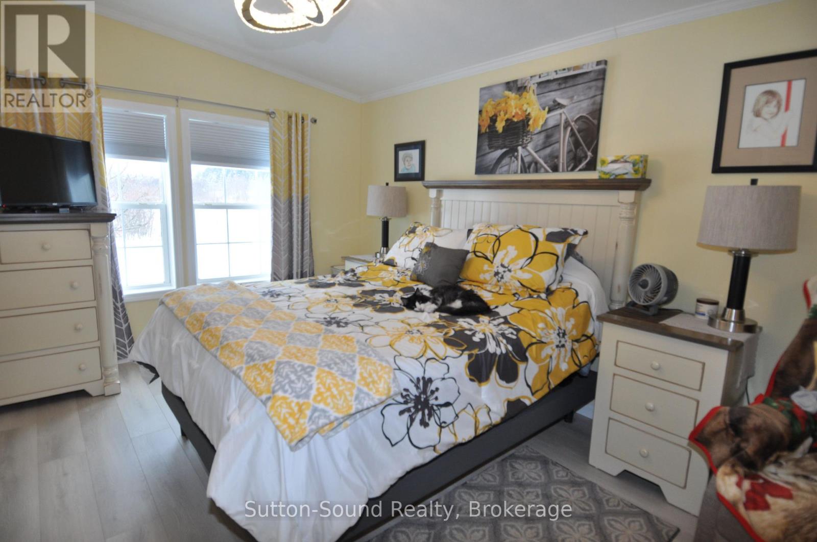 144 Rosewood Drive, Georgian Bluffs, Ontario  N4K 5N5 - Photo 11 - X12655698