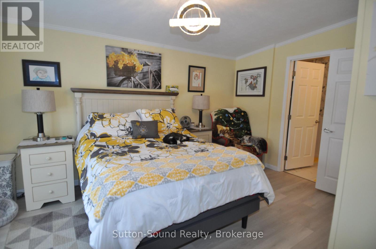 144 Rosewood Drive, Georgian Bluffs, Ontario  N4K 5N5 - Photo 12 - X12655698