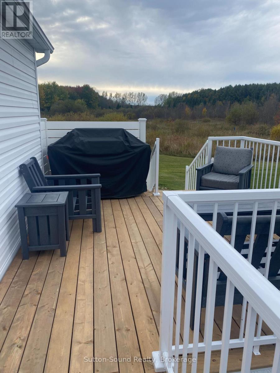 144 Rosewood Drive, Georgian Bluffs, Ontario  N4K 5N5 - Photo 22 - X12655698