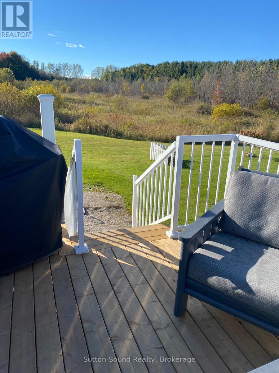 144 Rosewood Drive, Georgian Bluffs, Ontario  N4K 5N5 - Photo 24 - X12655698