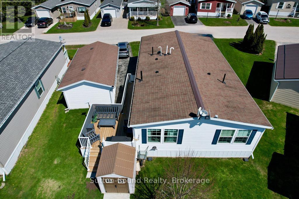 144 Rosewood Drive, Georgian Bluffs, Ontario  N4K 5N5 - Photo 37 - X12655698