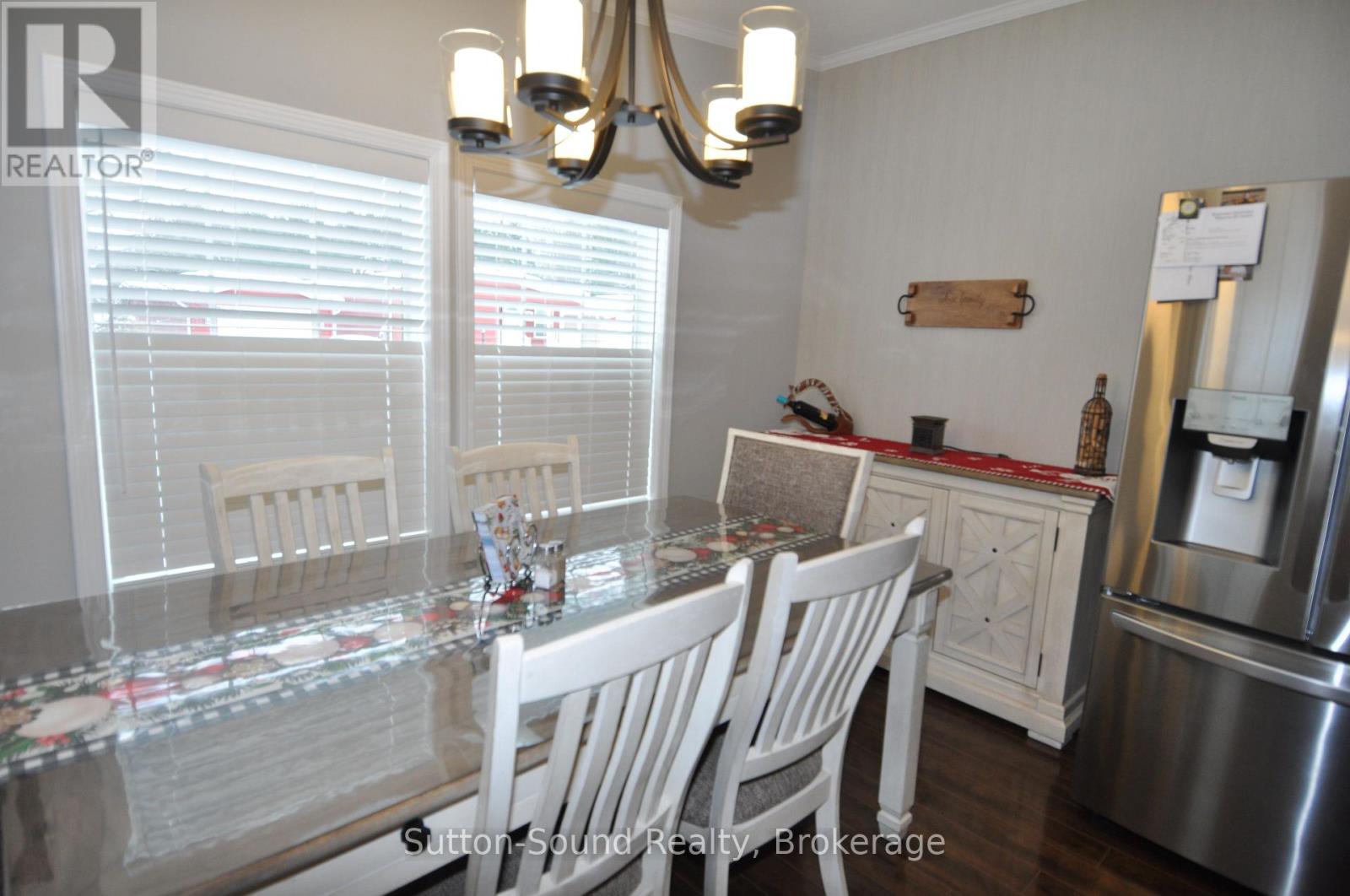 144 Rosewood Drive, Georgian Bluffs, Ontario  N4K 5N5 - Photo 7 - X12655698