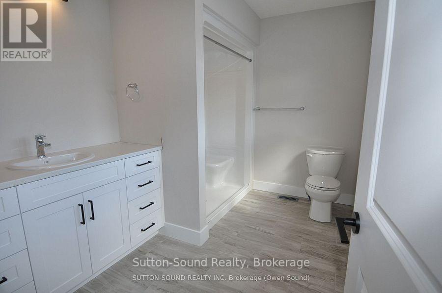 622 8th Street W, Owen Sound, Ontario  N4K 5N3 - Photo 12 - X12661152