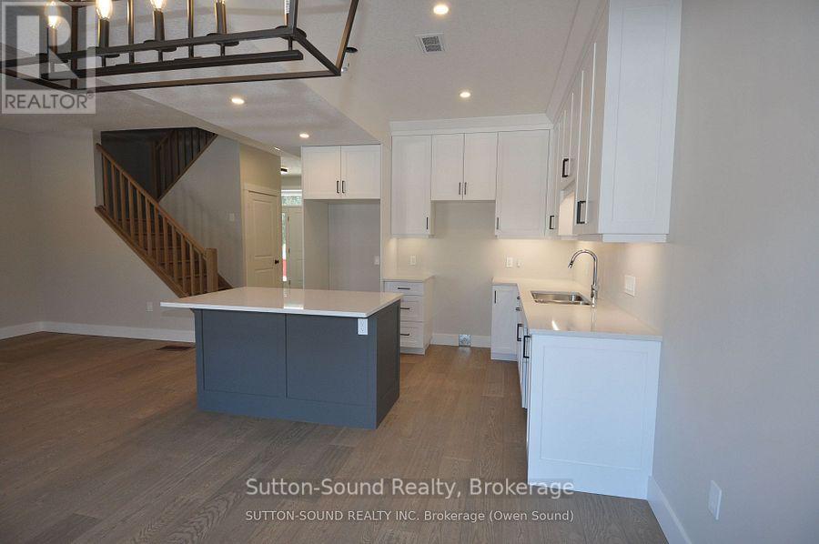 622 8th Street W, Owen Sound, Ontario  N4K 5N3 - Photo 7 - X12661152