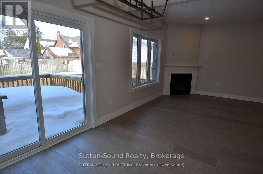 622 8th Street W, Owen Sound, Ontario  N4K 5N3 - Photo 8 - X12661152