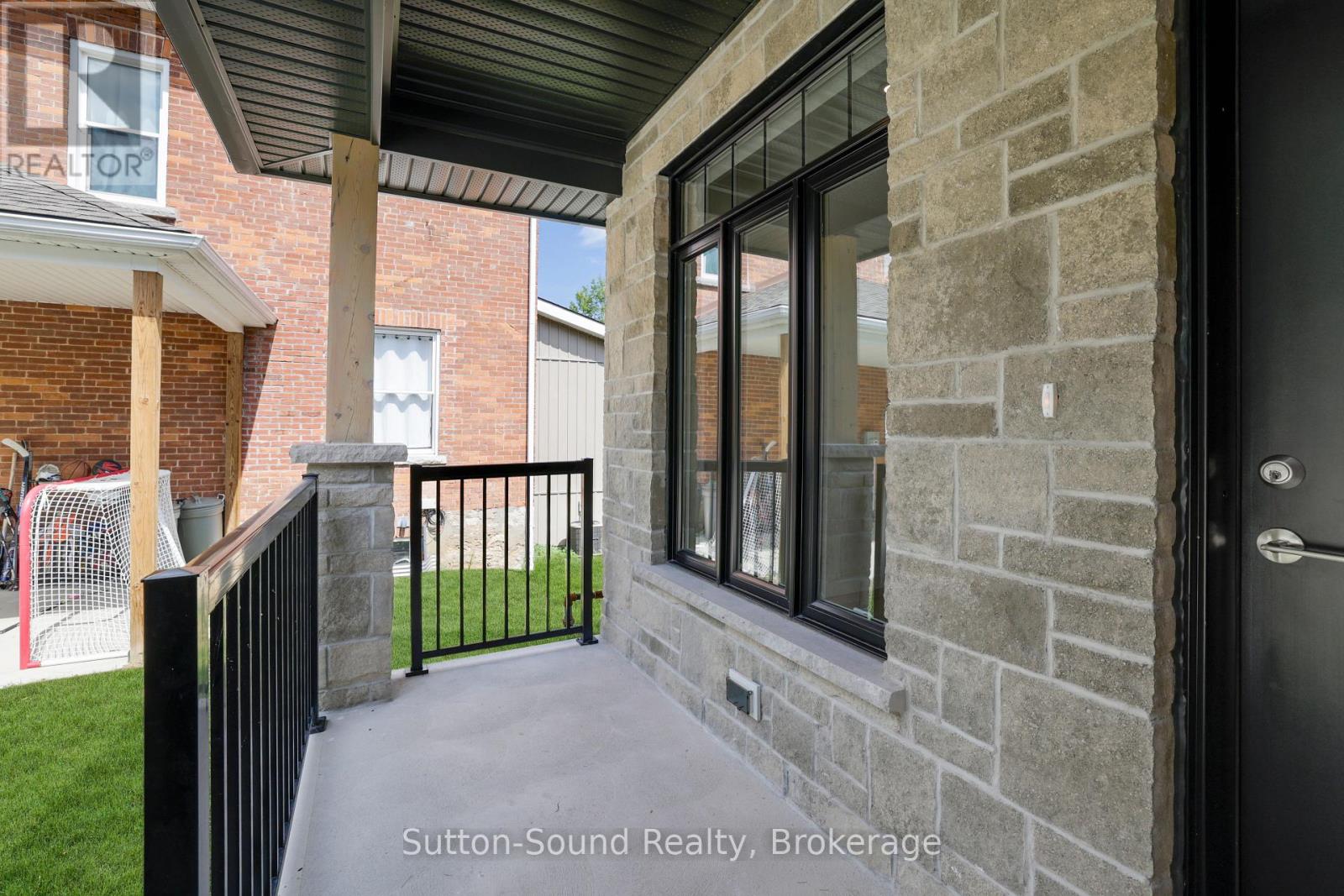 1815 5th Avenue W, Owen Sound, Ontario  N4K 5C2 - Photo 3 - X12662008
