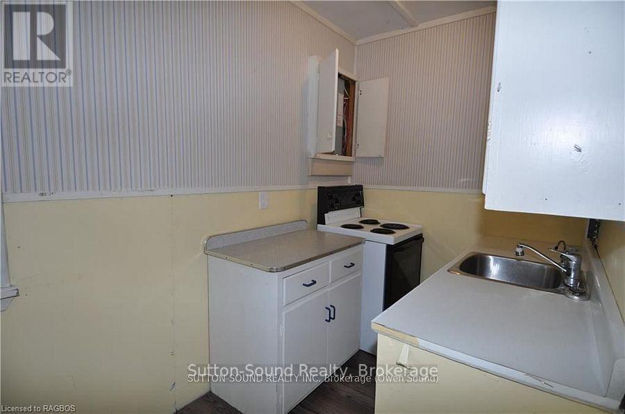 38 Island View Drive, South Bruce Peninsula, Ontario  N0H 1A0 - Photo 13 - X12675994
