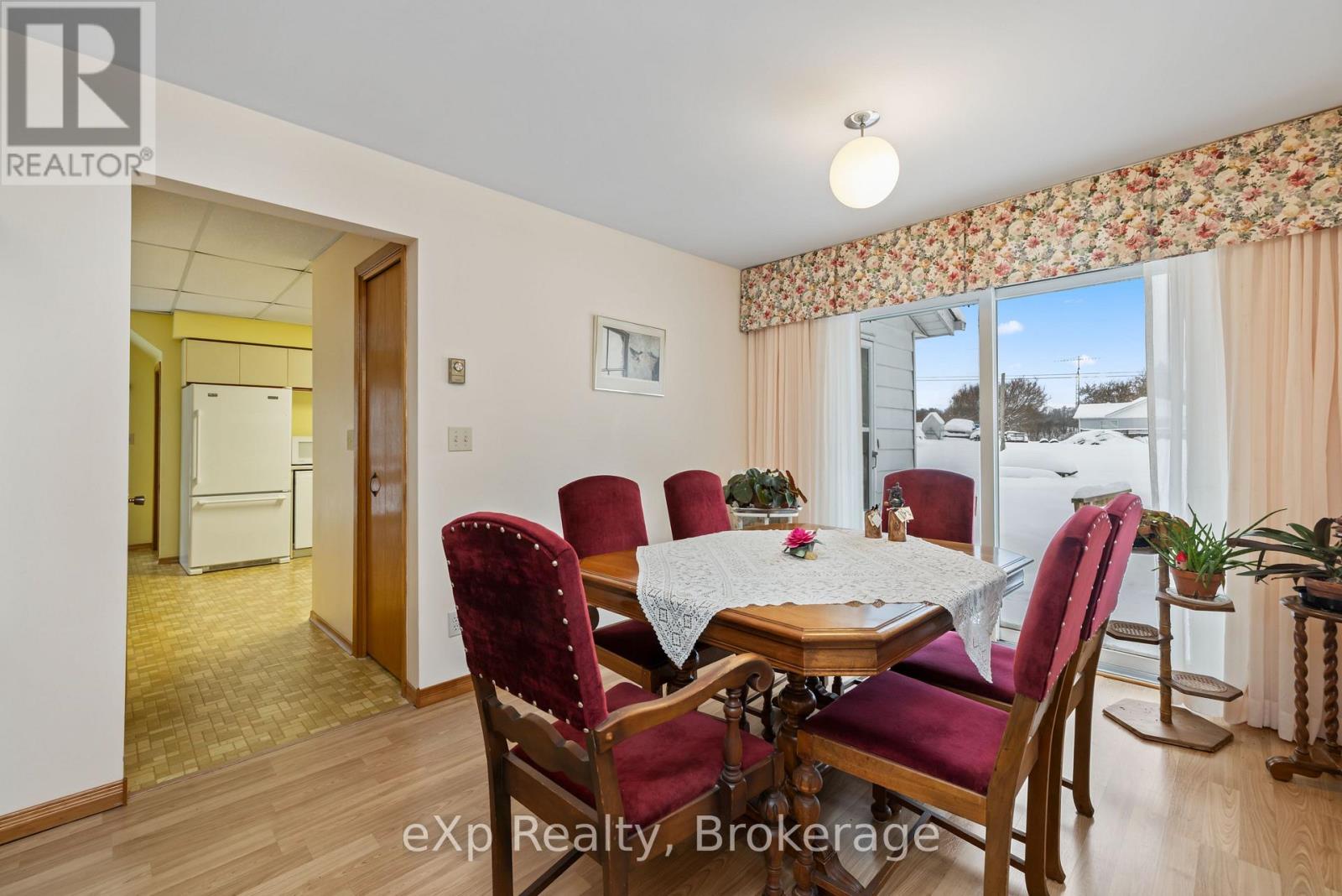 2 Henry Street, Mckellar, Ontario  P0G 1C0 - Photo 14 - X12680114