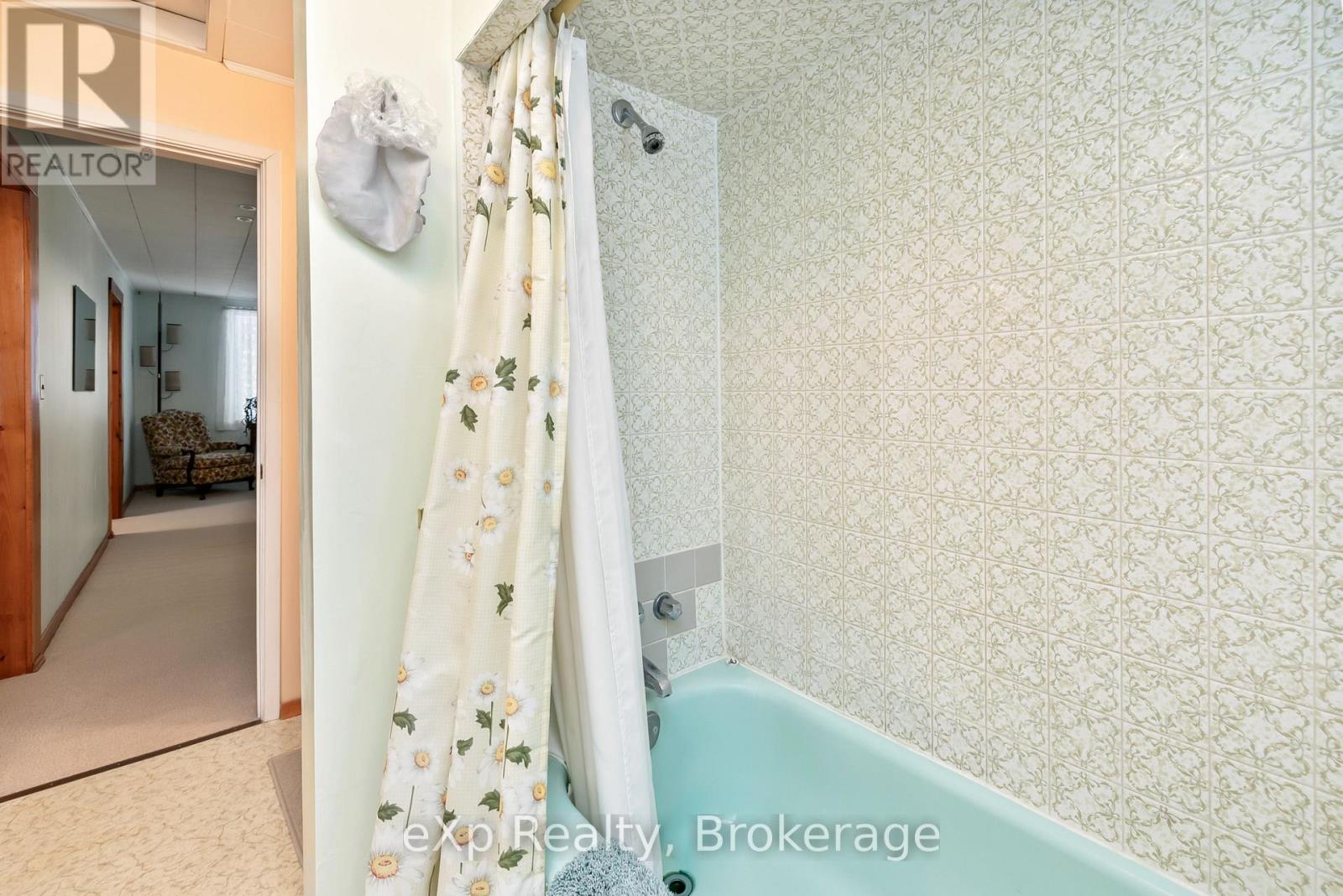 2 Henry Street, Mckellar, Ontario  P0G 1C0 - Photo 28 - X12680114
