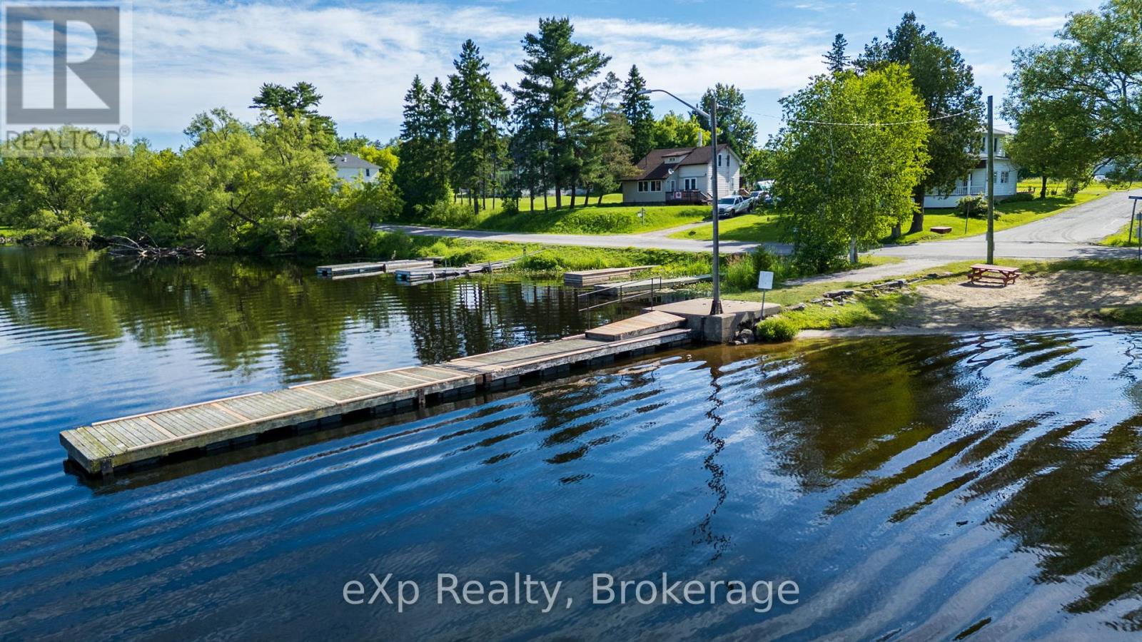 2 Henry Street, Mckellar, Ontario  P0G 1C0 - Photo 42 - X12680114