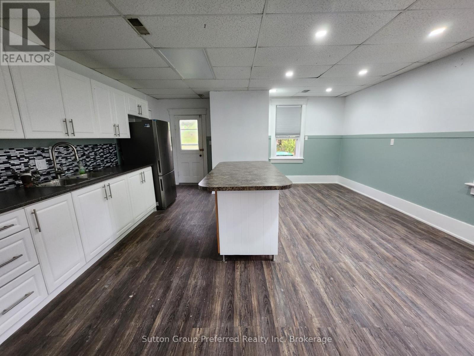 1792 Longwoods Road, Southwest Middlesex, Ontario  N0L 2N9 - Photo 7 - X12680444