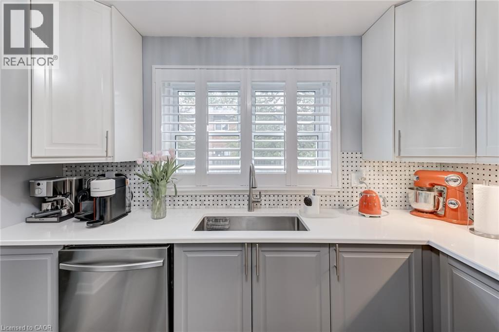 2825 Gananoque Drive Unit# 48, Mississauga, Ontario  L5N 1V6 - Photo 11 - 40797660