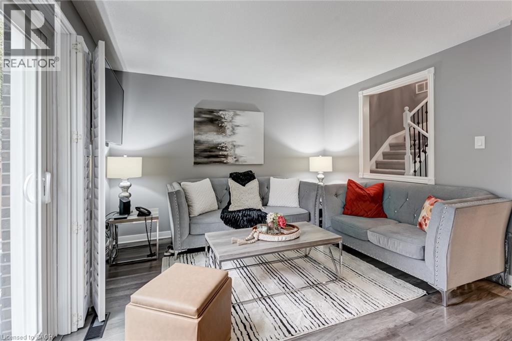 2825 Gananoque Drive Unit# 48, Mississauga, Ontario  L5N 1V6 - Photo 6 - 40797660