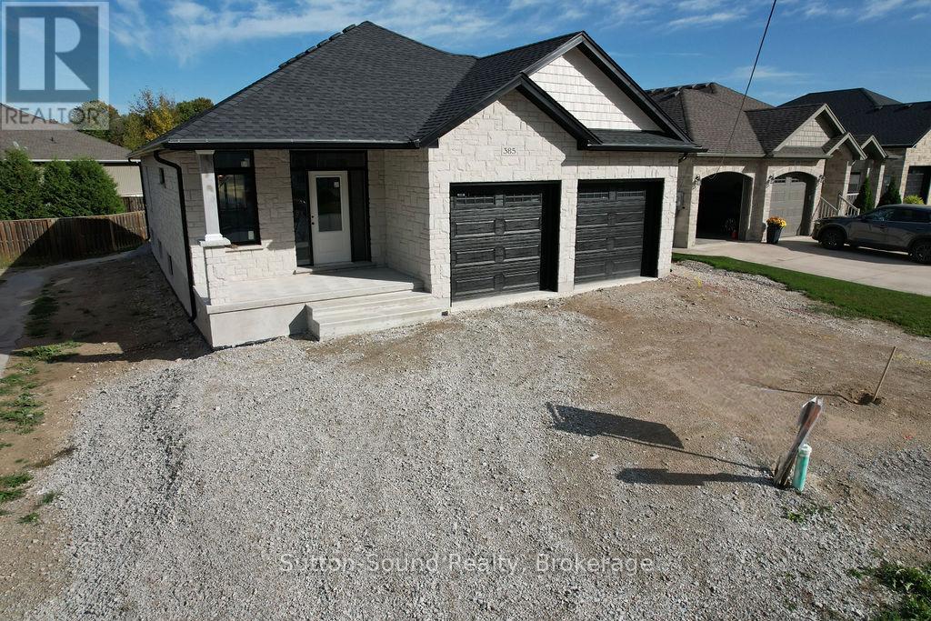 385 6th Avenue W, Owen Sound, Ontario  N4K 6K7 - Photo 2 - X12686664