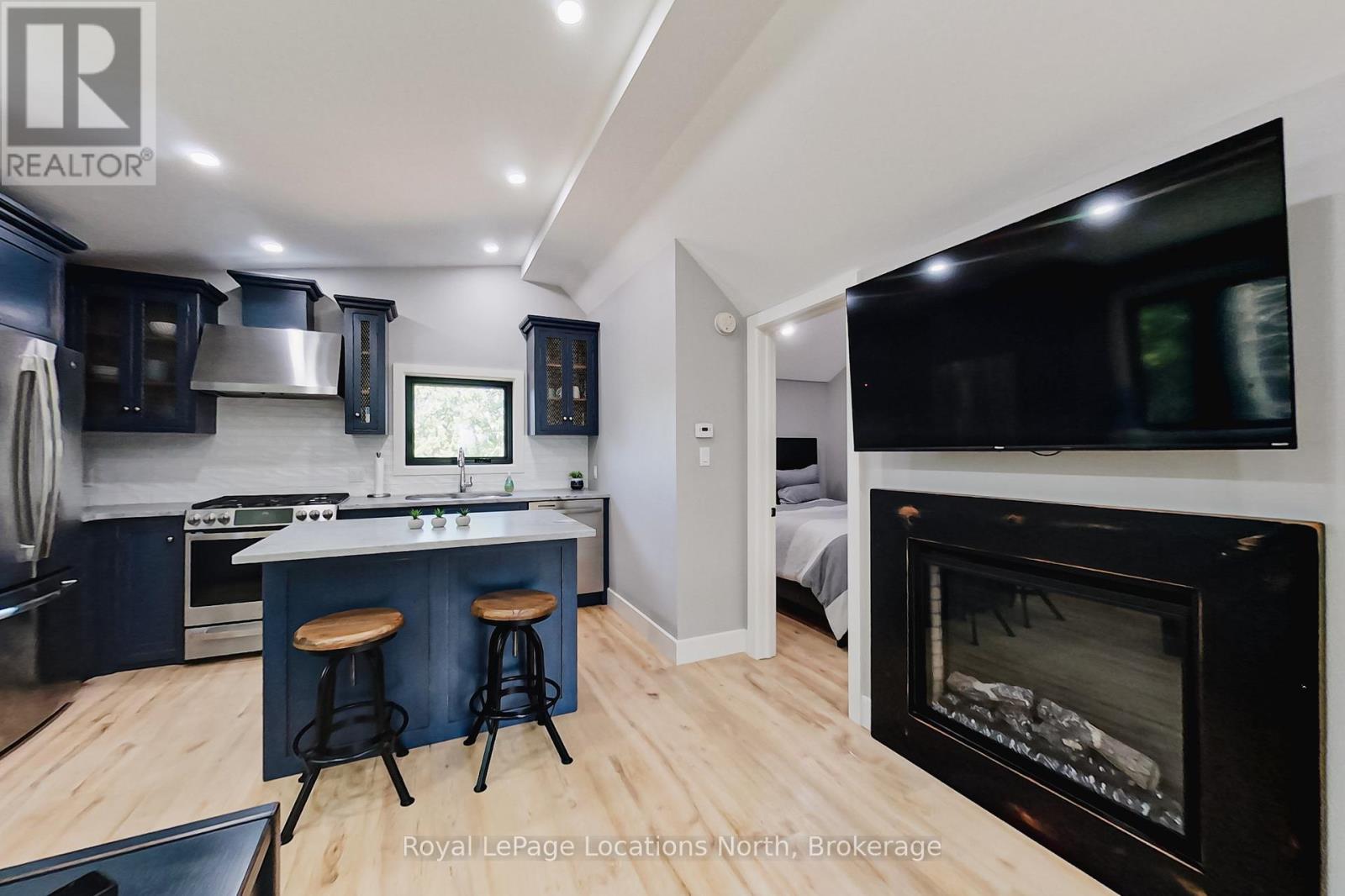74 Arthur Street E, Blue Mountains, Ontario  N0H 2P0 - Photo 40 - X12698380
